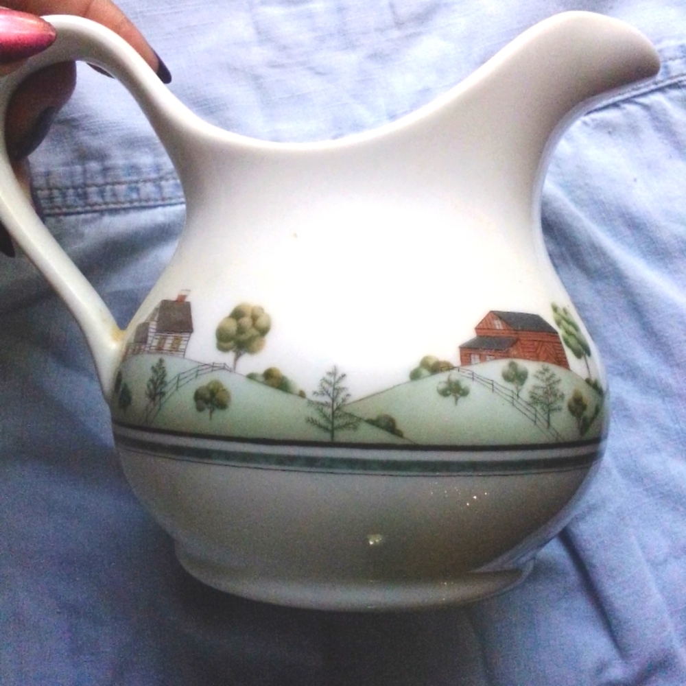 1976 Estee Lauder Bath Pitcher